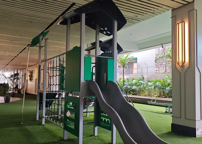 Tri-city 2 Bedroom With Spacious Balcony *