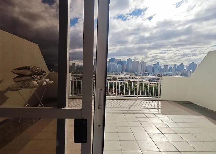 Appartement Tri-city 2 Bedroom With Spacious Balcony Manille