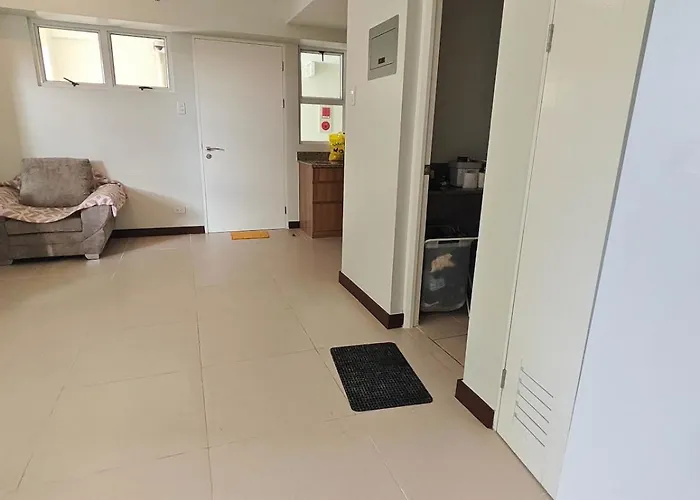 Appartement Tri-city 2 Bedroom With Spacious Balcony Manille